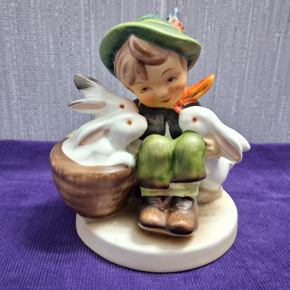 Figurine Boy With Rabbits Bunnies Napco Goebel Style PALS SH1C 4" - Picture 2 of 10